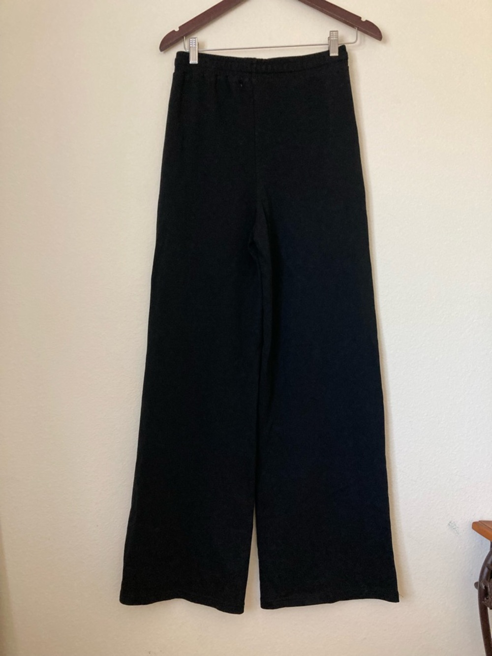 Lizette Collections Black Heart-Accent Wide Leg Sweatpants | New without Tags - Picture 7 of 10